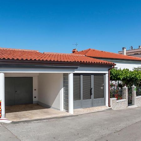 Apartment Vivid Pula Exterior foto