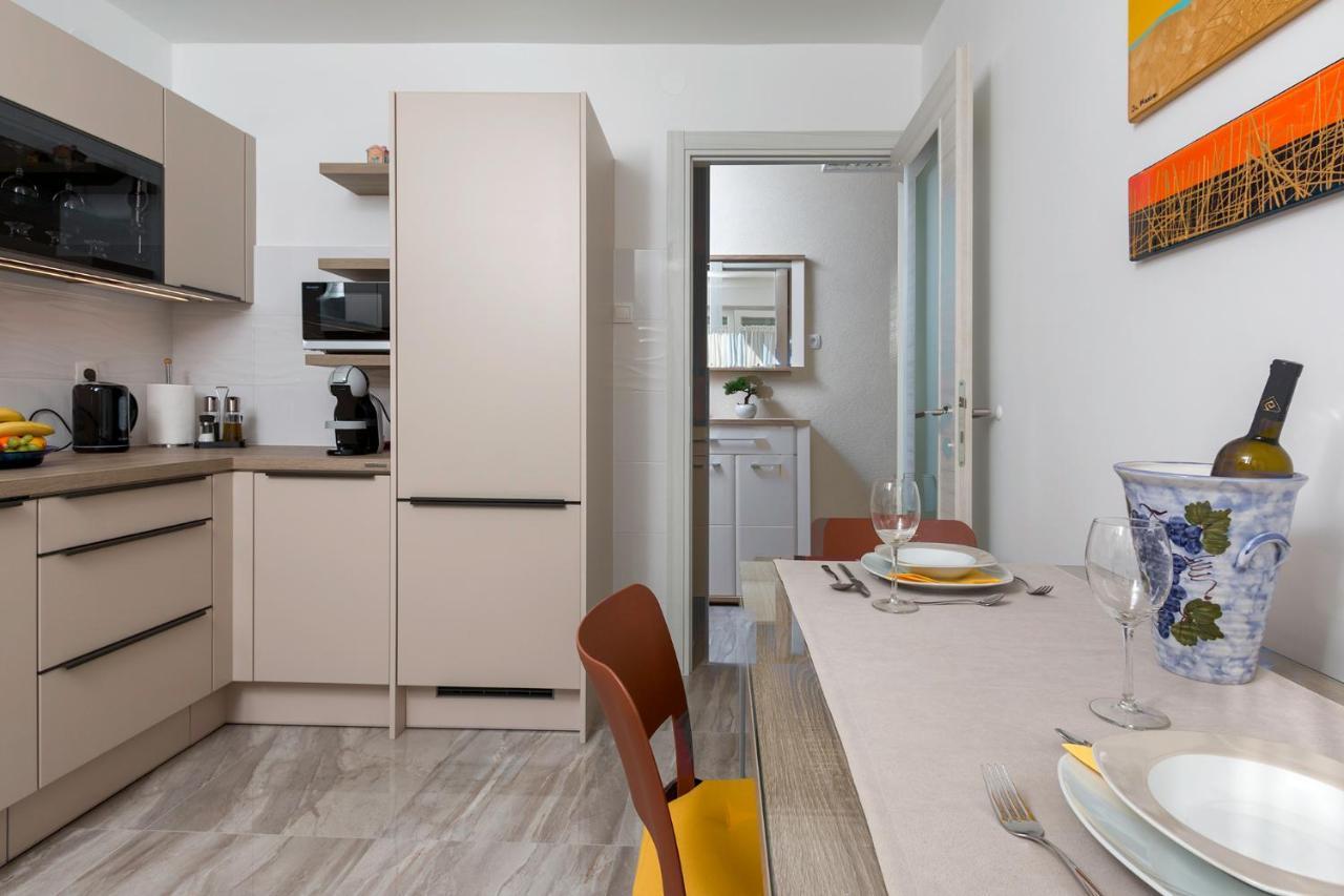 Apartment Vivid Pula Exterior foto